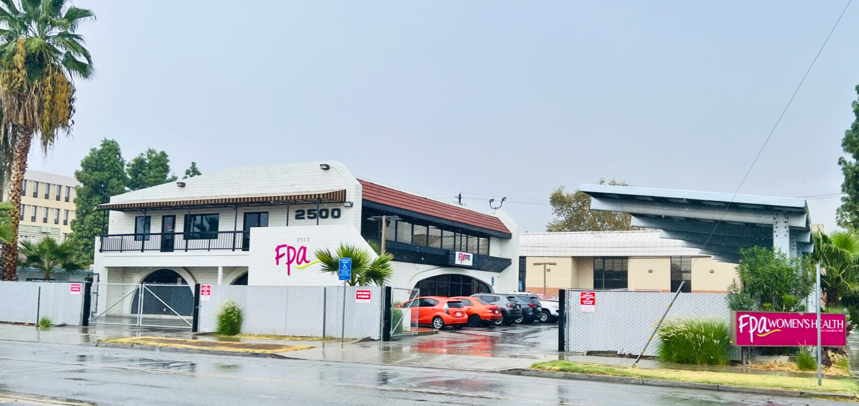 Bakersfield - Ext.jpg